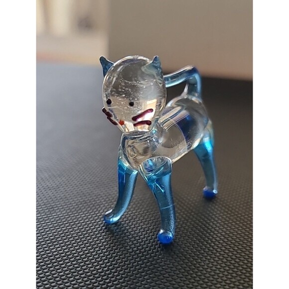 Vintage 70's  Clear  Cat Standing  Blue Hong Kong - Picture 2 of 4